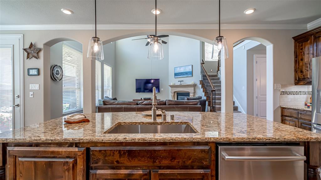 7033 Benjamin Way Colleyville, TX 76034 - Photo 6 of 40