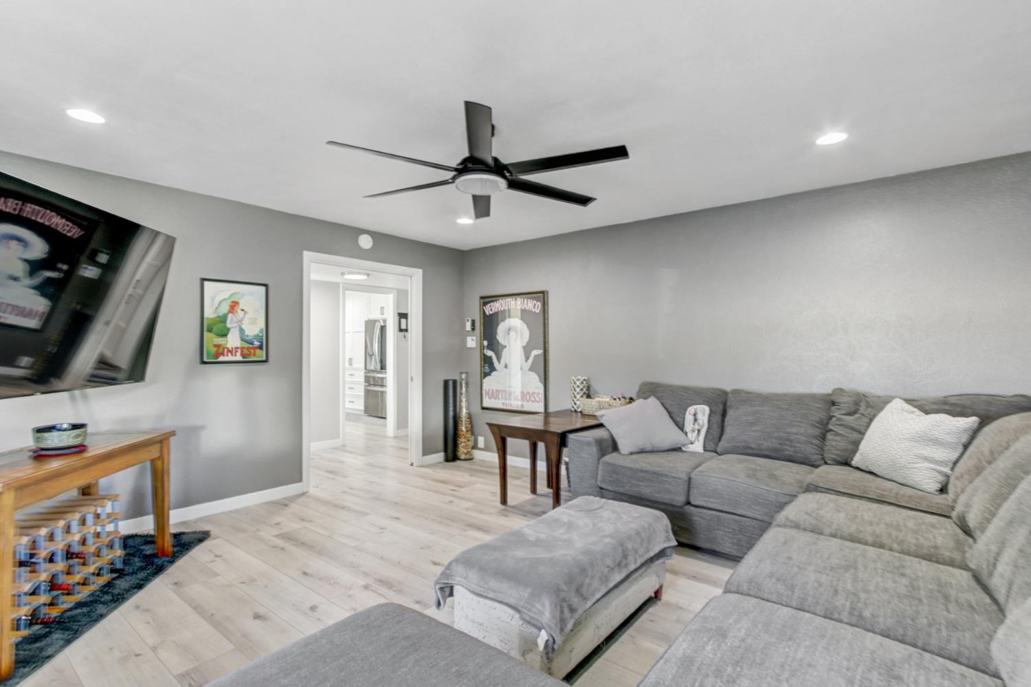 9529 Sheldon Road Elk Grove, CA 95624 - Photo 9 of 68