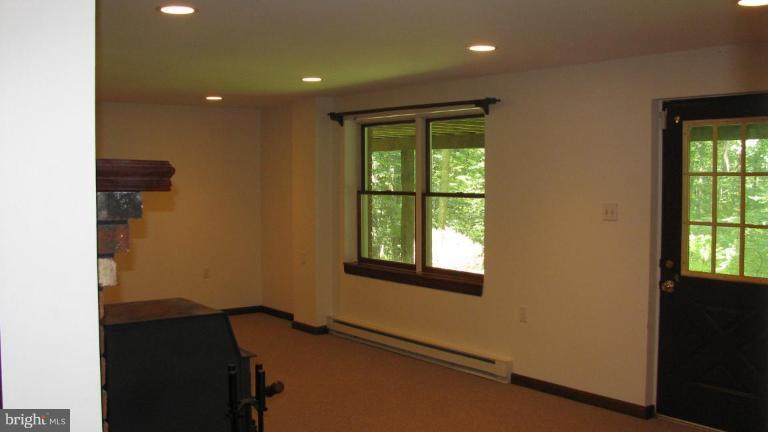 4848 Buffalo Road Mount Airy, MD 21771 - Photo 11 of 18 Family Room #2