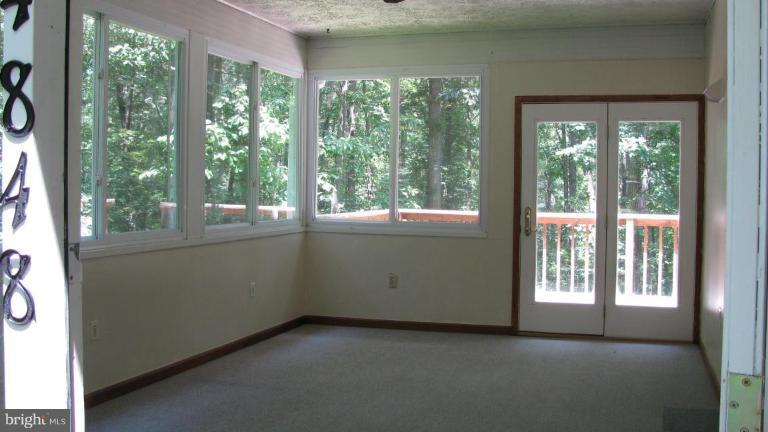 4848 Buffalo Road Mount Airy, MD 21771 - Photo 8 of 18 Sunroom