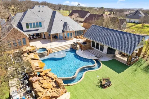 $4,200,000 | 1904 West Emerald Bend Court, Granbury, TX 76049