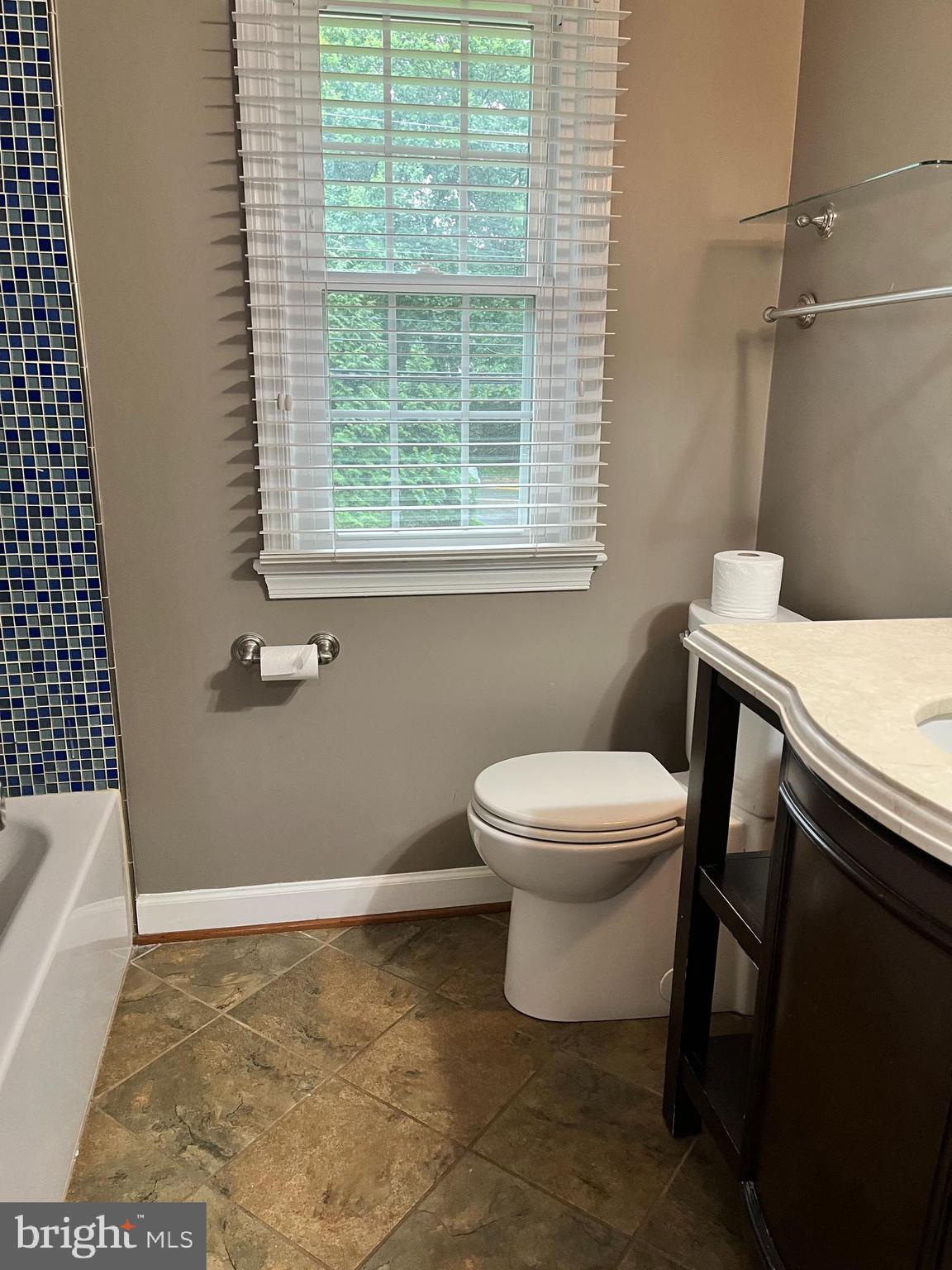 10220 Vale Road Vienna, VA 22181 - Photo 19 of 28