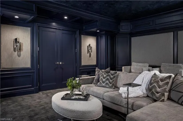 $27,500,000 | 4101 Gulf Shore Boulevard North, Unit PH3, Naples, FL 34103