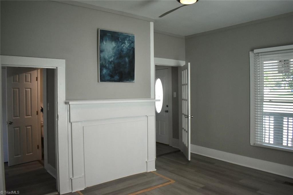 802 Spring Street Mount Airy, NC 27030 - Photo 8 of 29