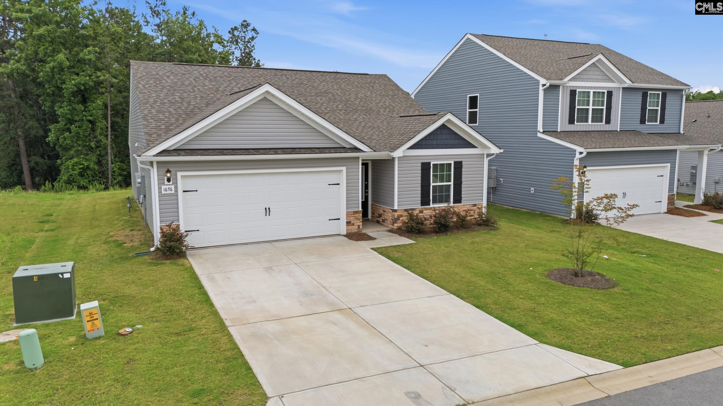 1676 Hidden Gdn Lane Gilbert, SC 29054 - Photo 3 of 36