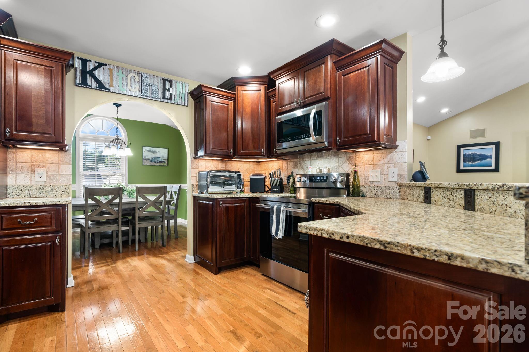 3155 Covington Way Lenoir, NC 28645 - Photo 12 of 33