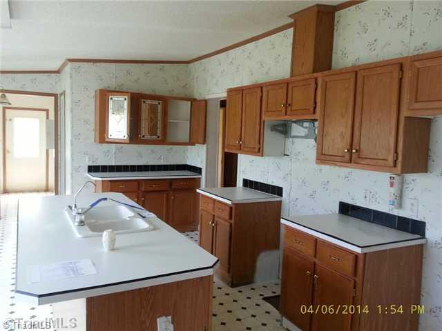 288 Michaels Road Mocksville, NC 27028 - Photo 4 of 7 Kitchen.