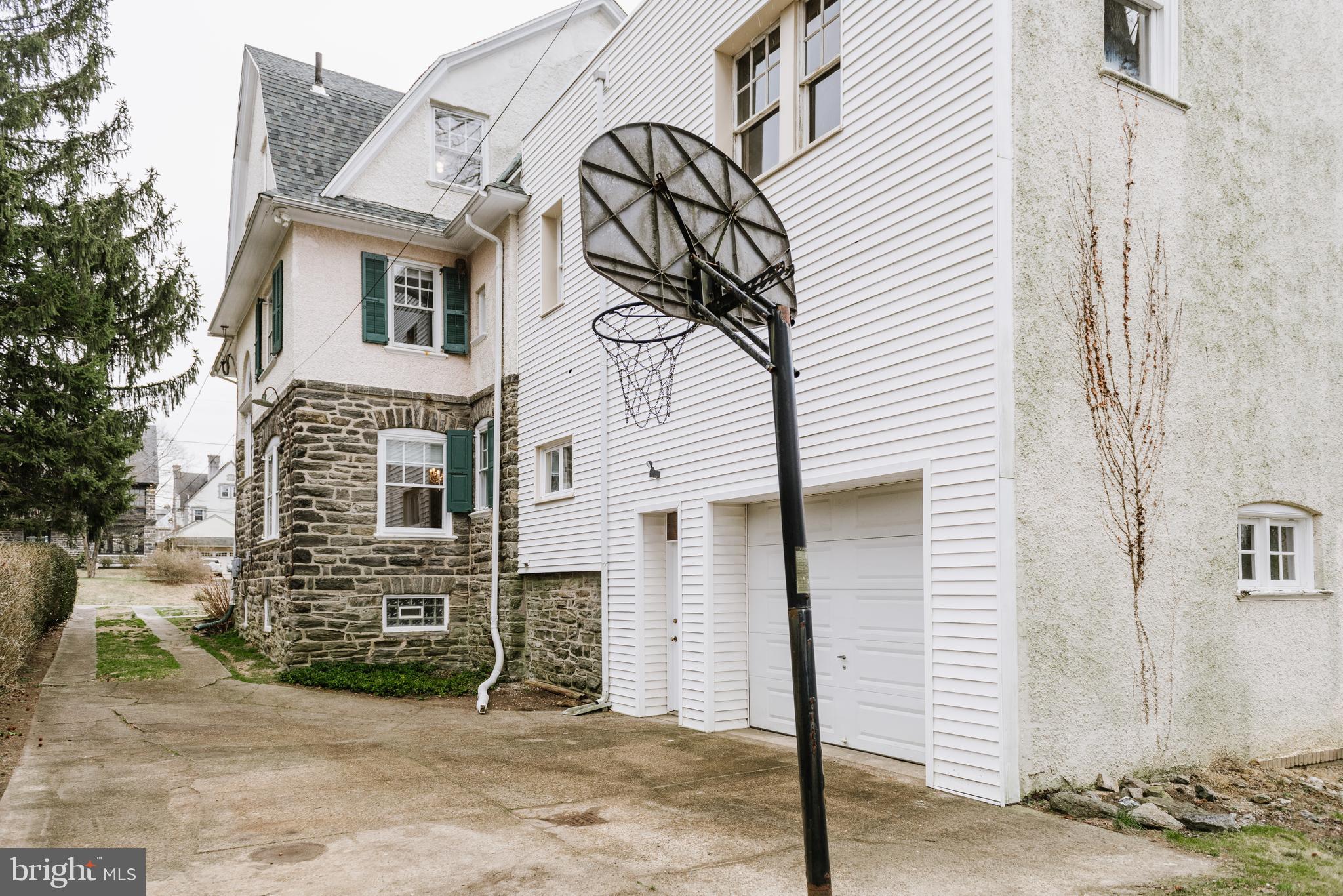 6429 Drexel Road Philadelphia, PA 19151 - Photo 70 of 72 Gallery Image 70