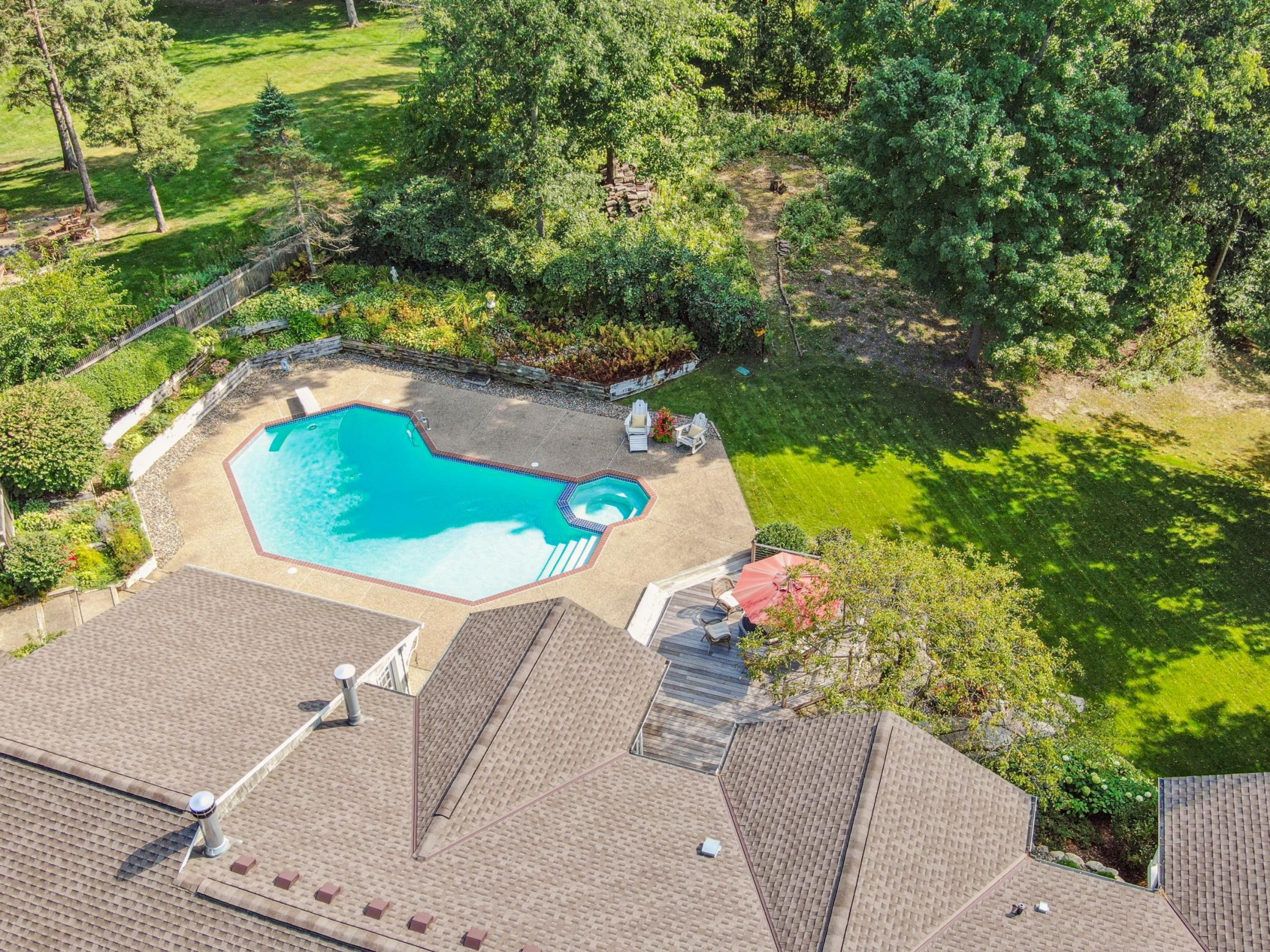 4645 Eastwood Road Minnetonka, MN 55345 - Photo 4 of 39
