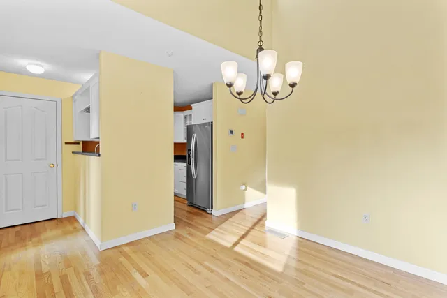 $299,900 | 7 Suffolk Court, Bedford, NH 03110