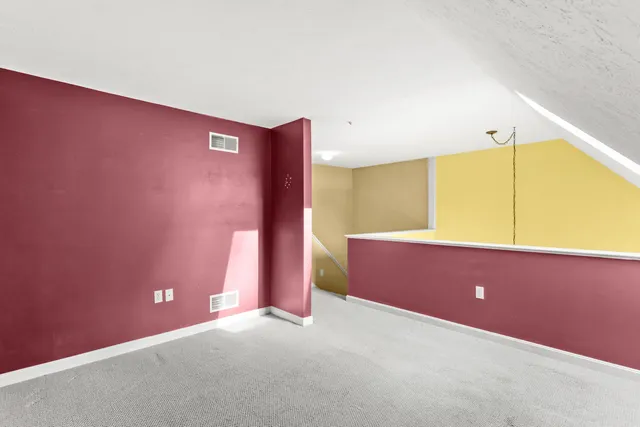 $299,900 | 7 Suffolk Court, Bedford, NH 03110