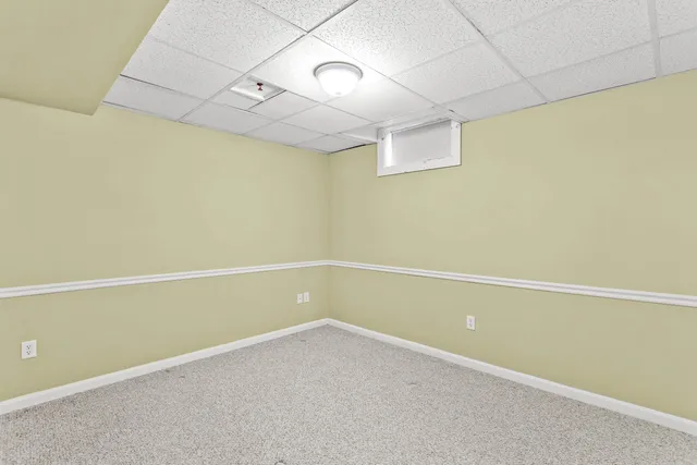 $299,900 | 7 Suffolk Court, Bedford, NH 03110