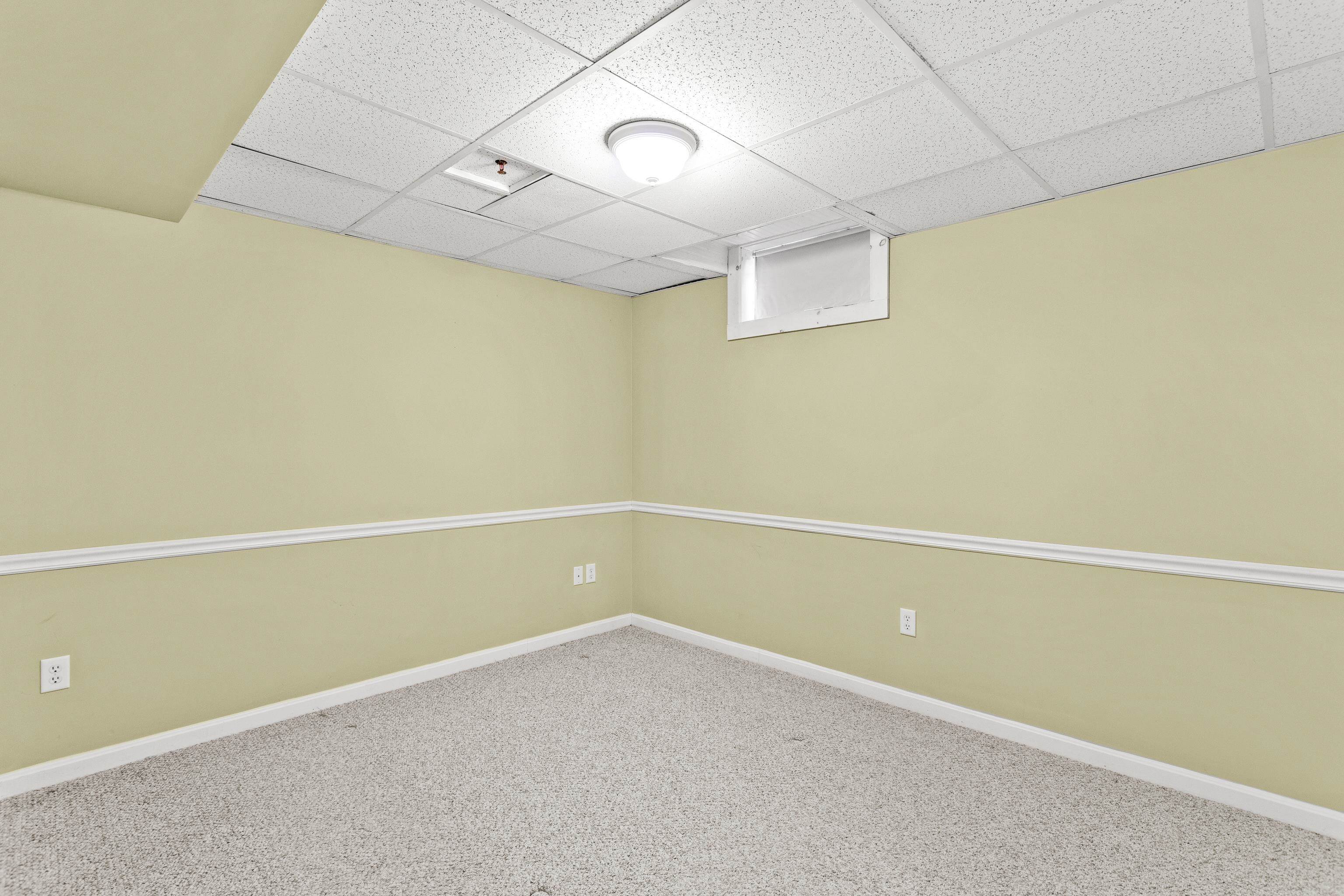 7 Suffolk Court Bedford, NH 03110 - Photo 30 of 39