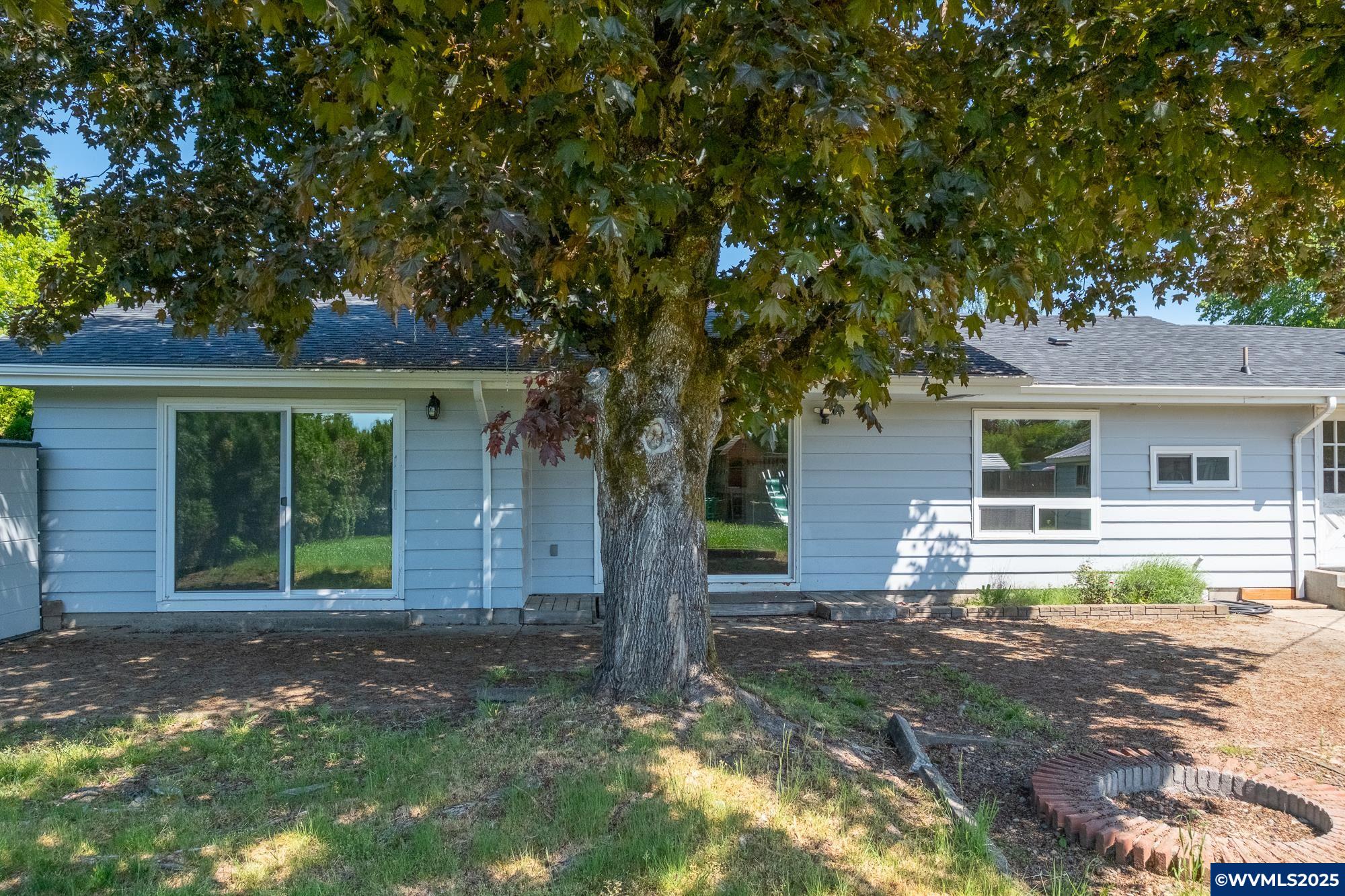 3036 Locust Avenue Southeast Albany, OR 97322 - Photo 31 of 34