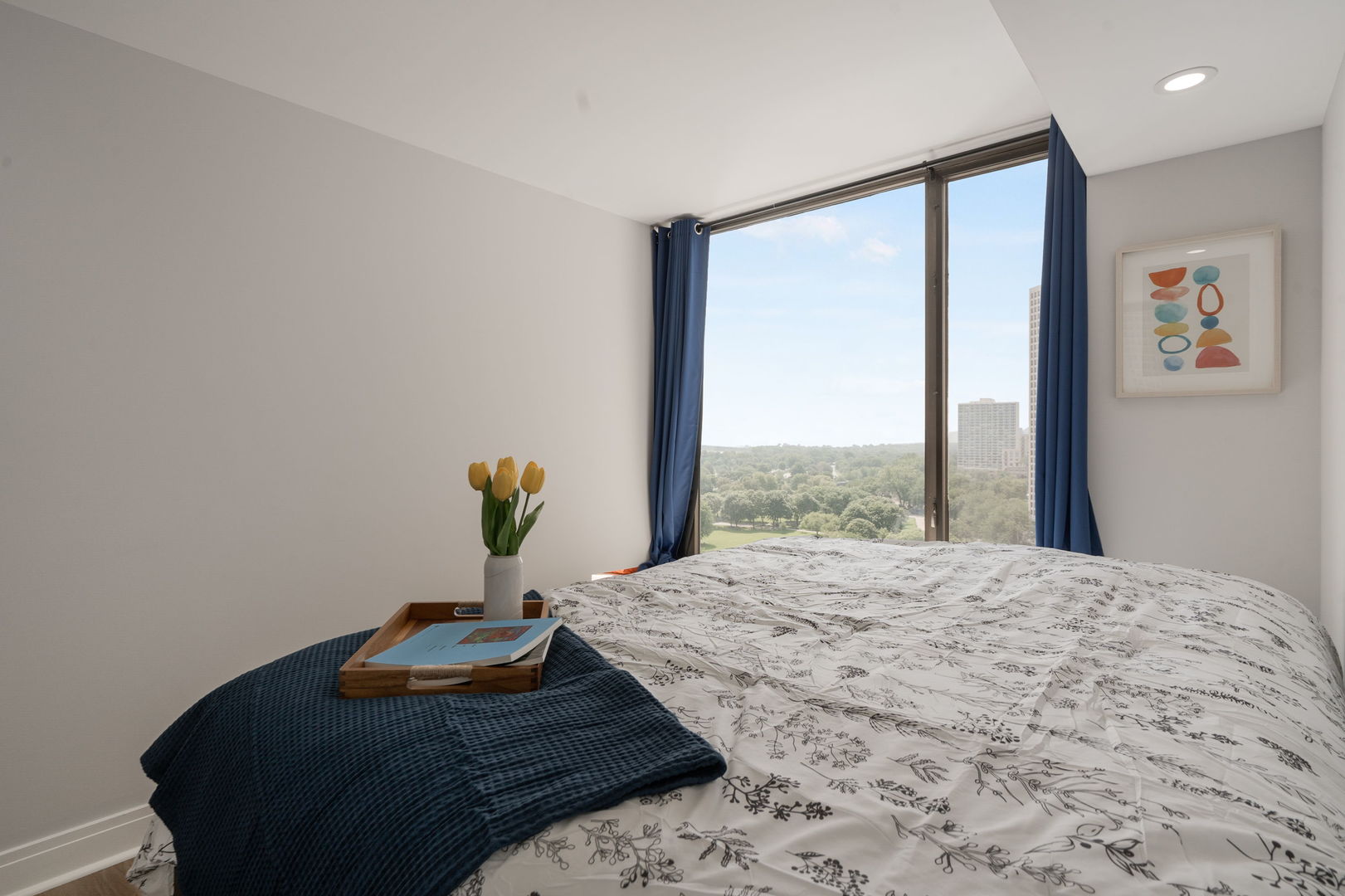 5455 North Sheridan Road, Unit 1606 Chicago, IL 60640 - Photo 12 of 26