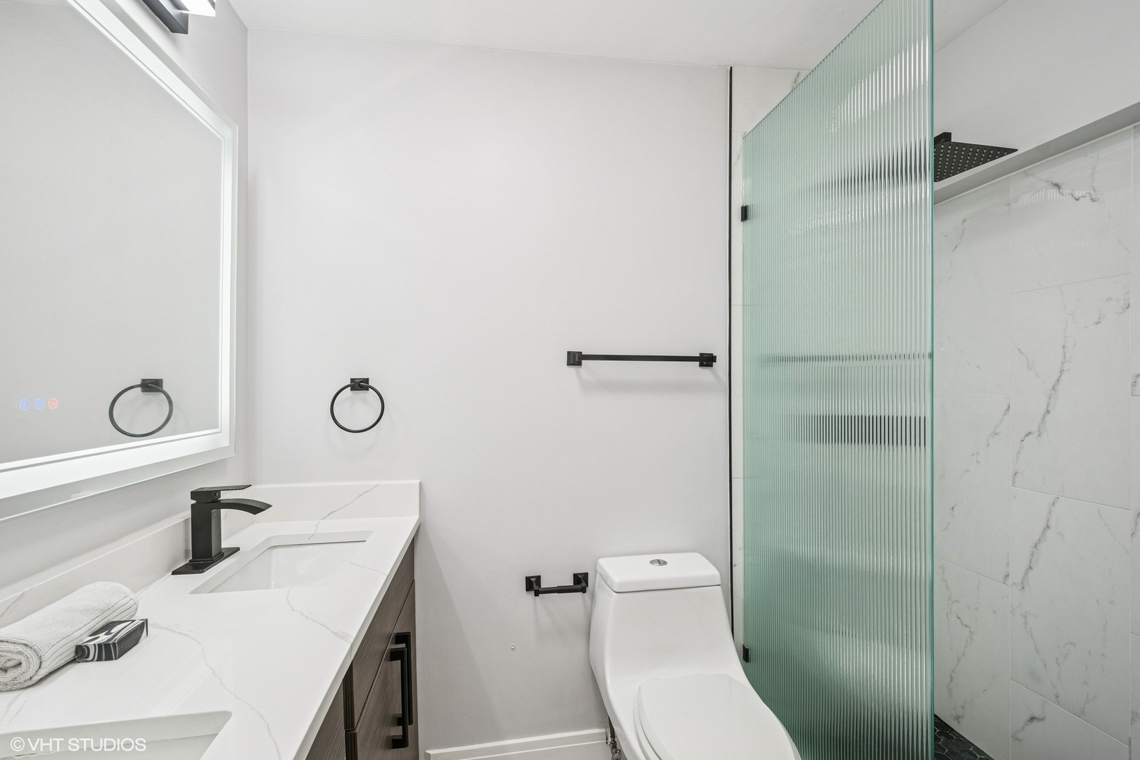 5455 North Sheridan Road, Unit 1606 Chicago, IL 60640 - Photo 17 of 26