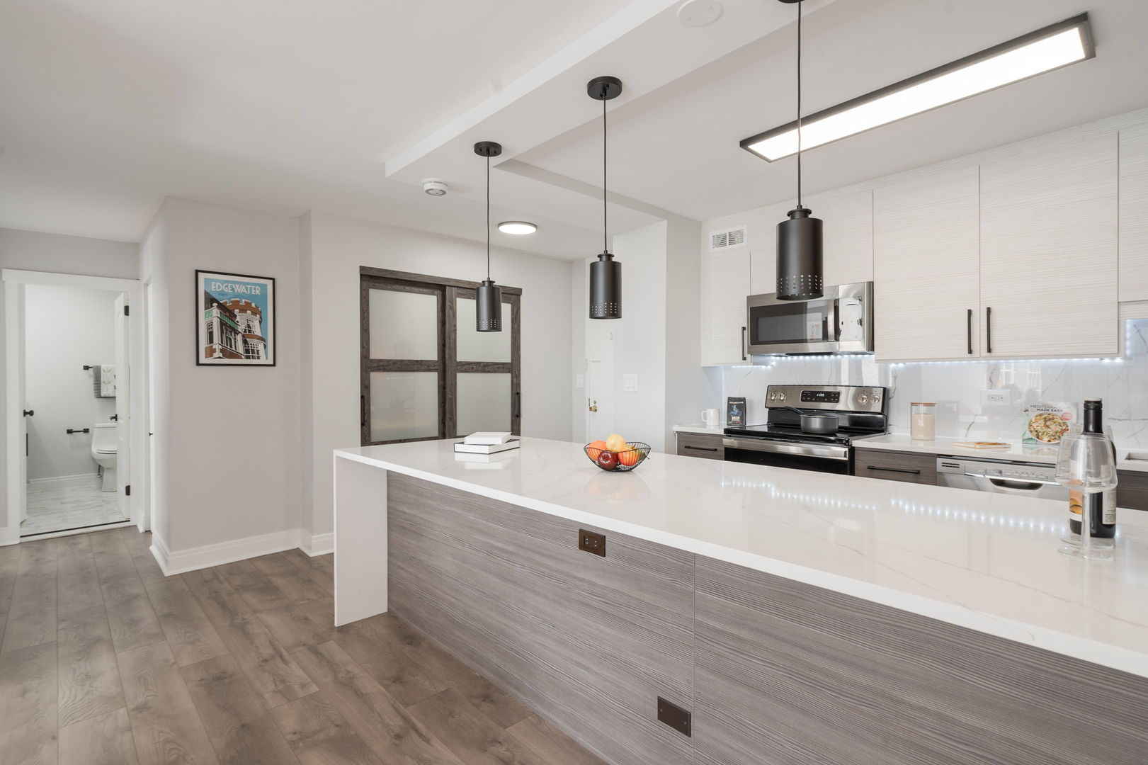 5455 North Sheridan Road, Unit 1606 Chicago, IL 60640 - Photo 3 of 26