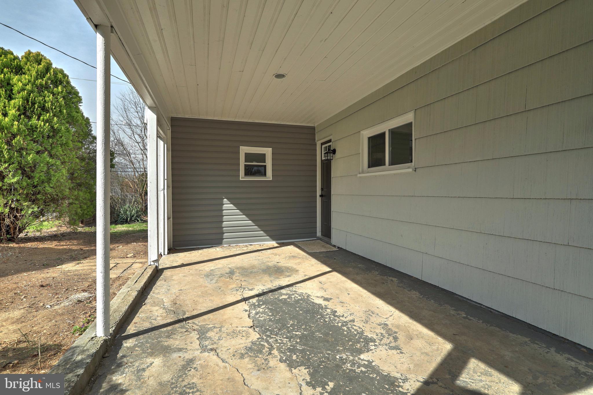 1436 Wogan Road York, PA 17404 - Photo 4 of 39