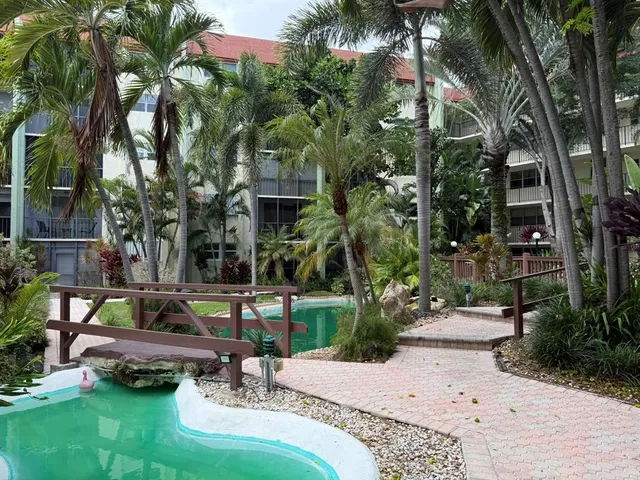 $2,050 | 5300 Northeast 24th Terrace, Unit 525C, Fort Lauderdale, FL 33308