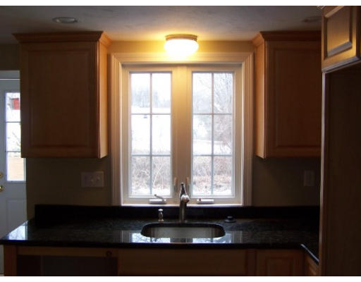 16 Scannell Road Randolph, MA 02368 - Photo 3 of 9 Gallery Image 3