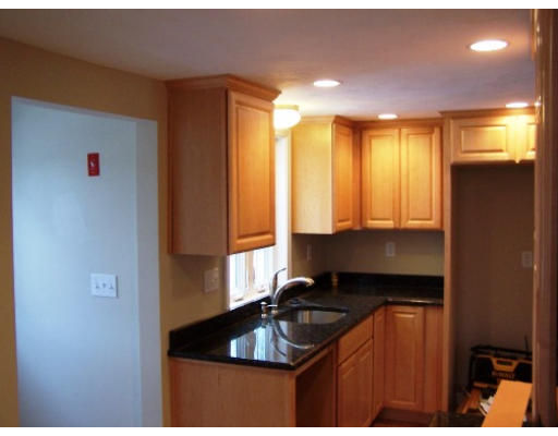 16 Scannell Road Randolph, MA 02368 - Photo 4 of 9 Gallery Image 4