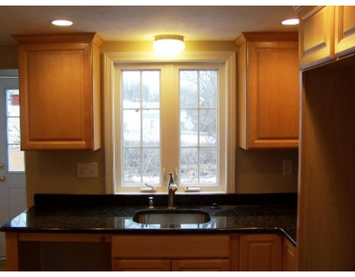 16 Scannell Road Randolph, MA 02368 - Photo 5 of 9 Gallery Image 5