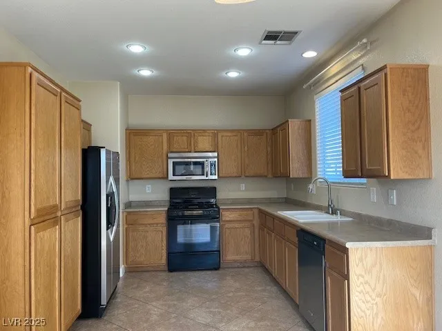 $1,780 | 7078 Glacier River Avenue, Las Vegas, NV 89113