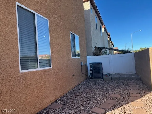 $1,780 | 7078 Glacier River Avenue, Las Vegas, NV 89113