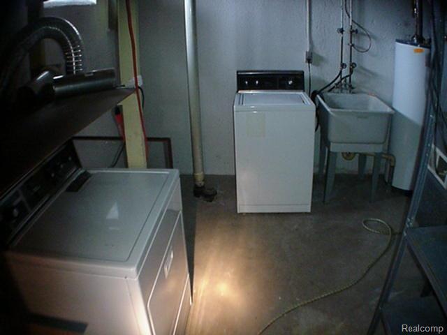 5065 Crooks Road, Unit 52 Royal Oak, MI 48073 - Photo 13 of 13 MVC-022S
