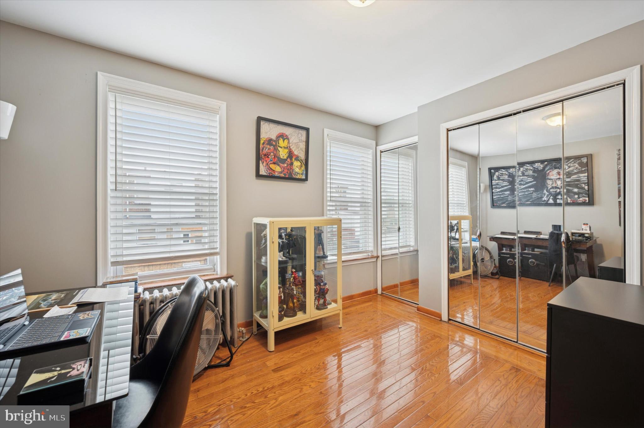 2423 South Millick Street Philadelphia, PA 19142 - Photo 6 of 15 Bright and inviting home office space.