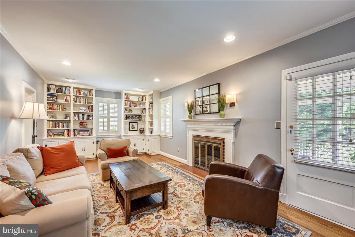 830 Kingston Road Baltimore, MD 21212 - Photo 5 of 35