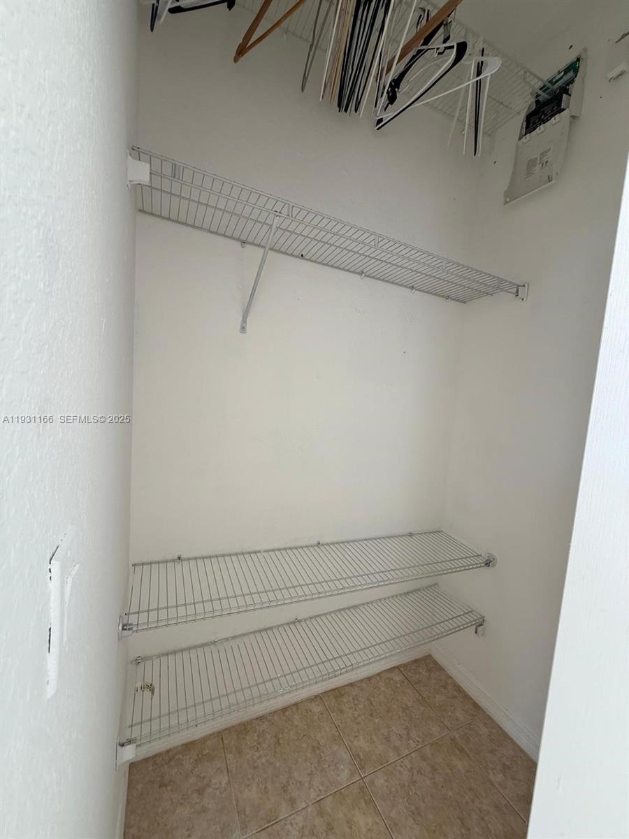 2221 Northeast 37th Terrace Homestead, FL 33033 - Photo 10 of 24 a view of small space