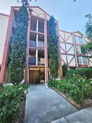 $435,000 | 65 Allen Avenue, Unit 220, Pasadena, CA 91106