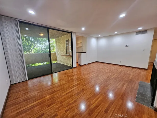 $435,000 | 65 Allen Avenue, Unit 220, Pasadena, CA 91106