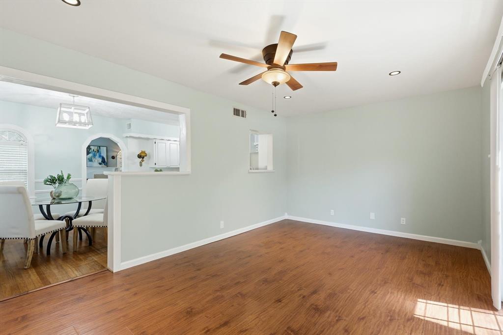 415 South Britain Road Irving, TX 75060 - Photo 15 of 39