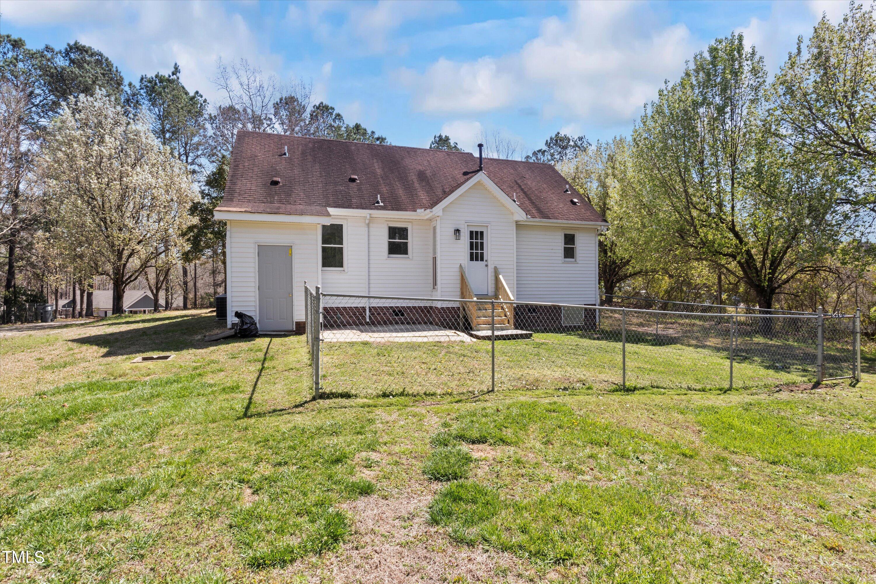 9033 Ferrell Road Zebulon, NC 27597 - Photo 31 of 35 10-9033 Ferrell Rd20230320_0010