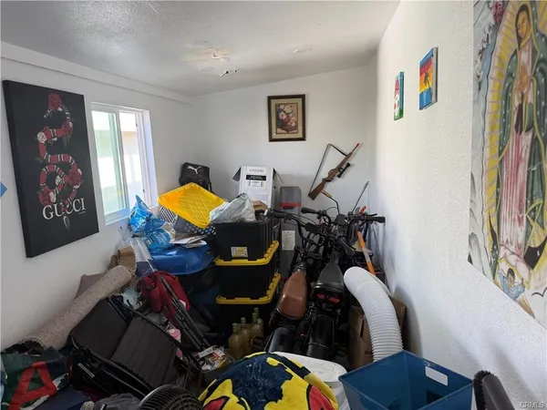 $235,999 | 227 Palos Verdes Drive, Santa Ana, CA 92704