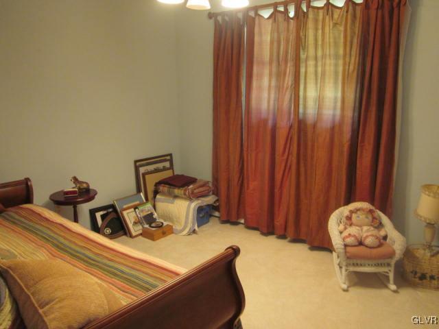 543 Molasses Road Bangor, PA 18013 - Photo 12 of 20 3rd Bedroom