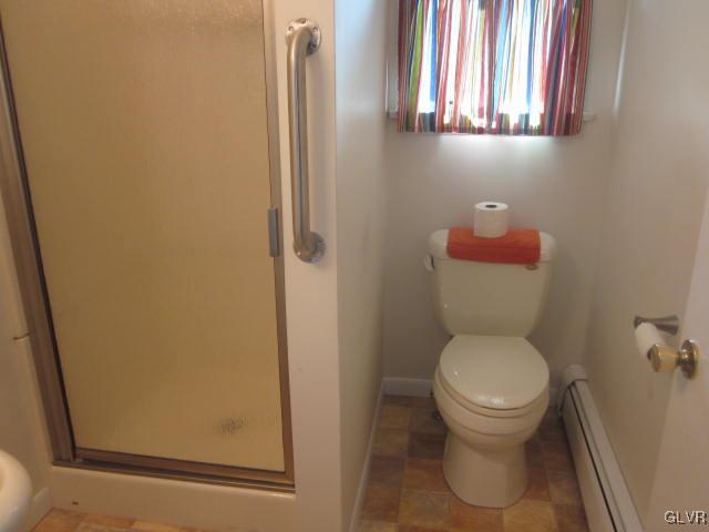 543 Molasses Road Bangor, PA 18013 - Photo 8 of 20 Bath off Laundry/Kitchen