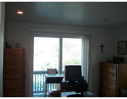 29 White Island Road Halifax, MA 02338 - Photo 10 of 15 Gallery Image 10