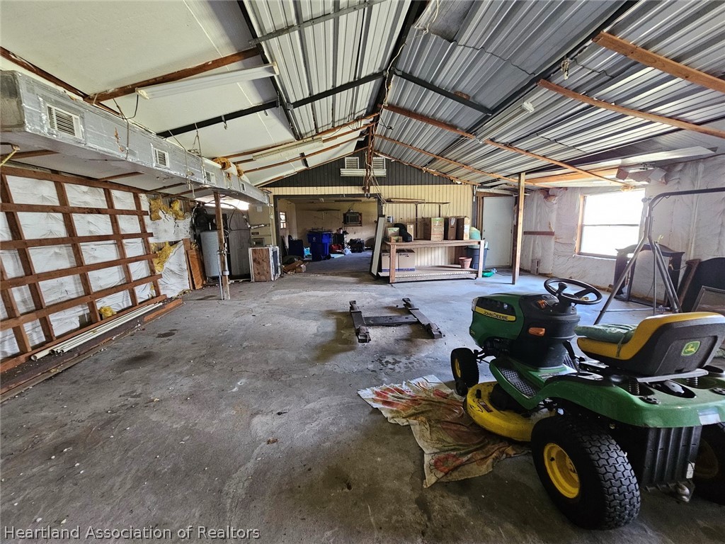 6507 Pioneer Road Sebring, FL 33876 - Photo 36 of 43 Workshop