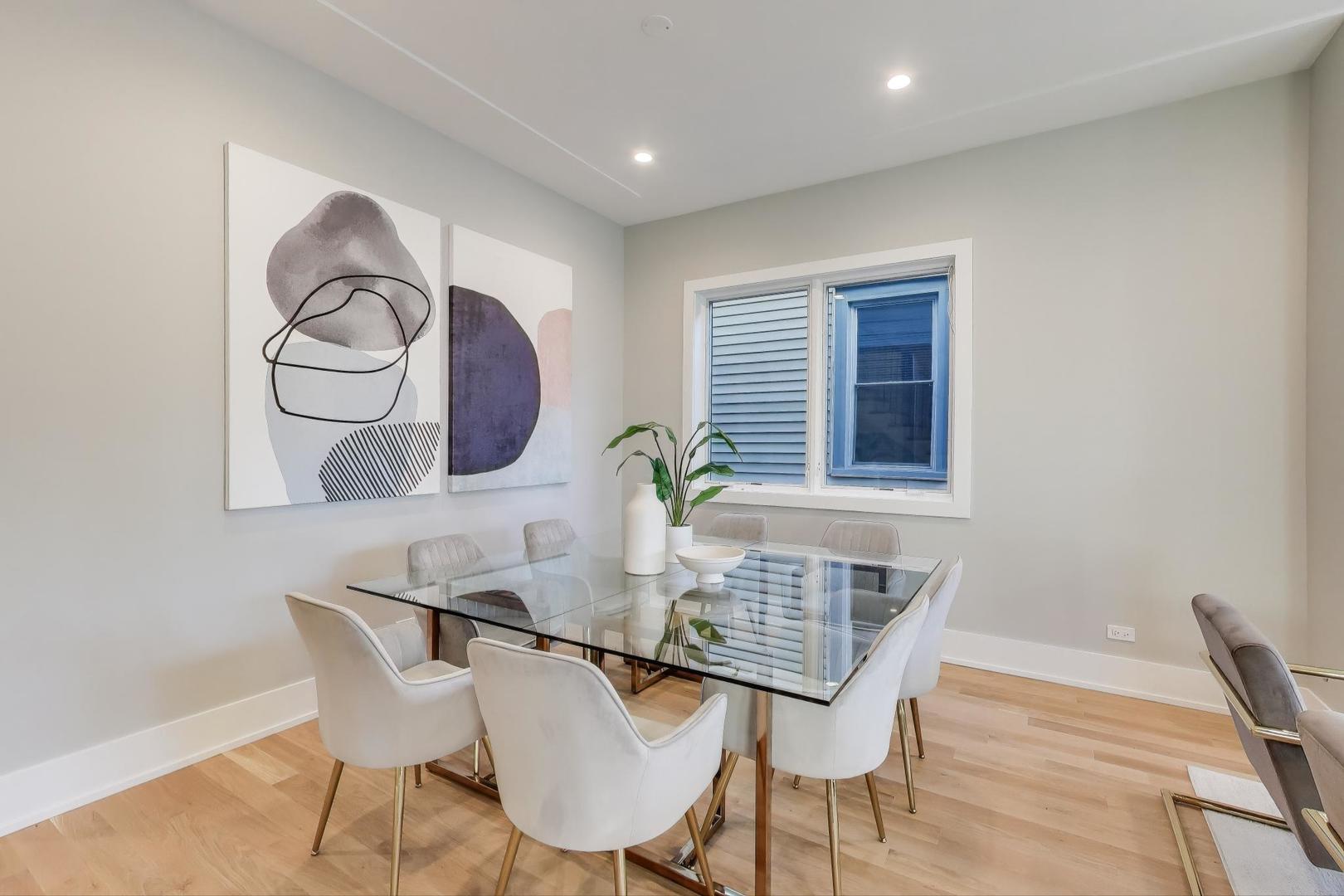 3929 North Francisco Avenue Chicago, IL 60618 - Photo 5 of 47 a workspace with furniture and window