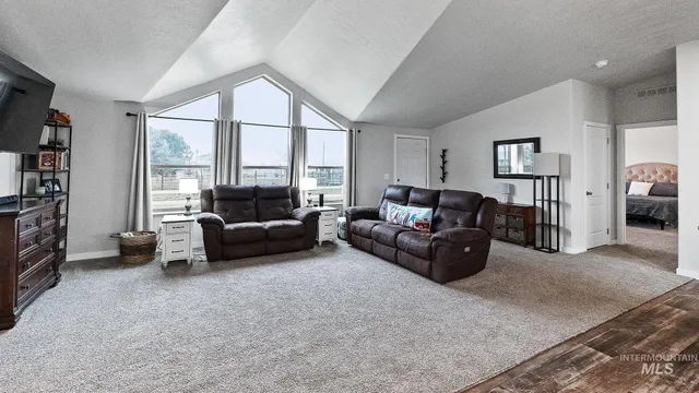 $549,000 | 10630 Highway 95, Payette, ID 83661