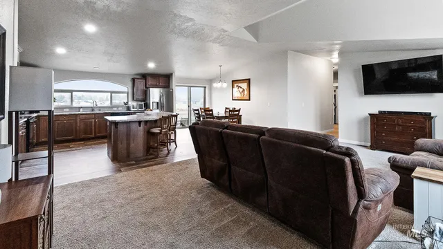 $549,000 | 10630 Highway 95, Payette, ID 83661