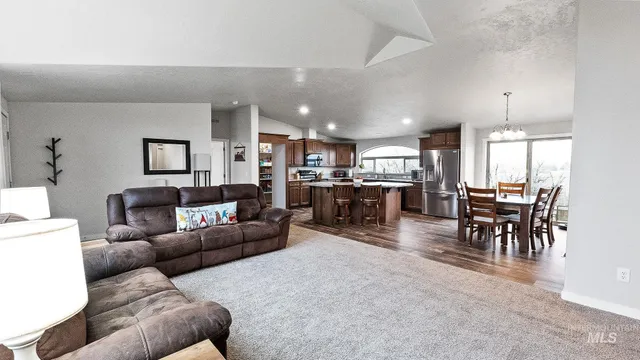 $549,000 | 10630 Highway 95, Payette, ID 83661