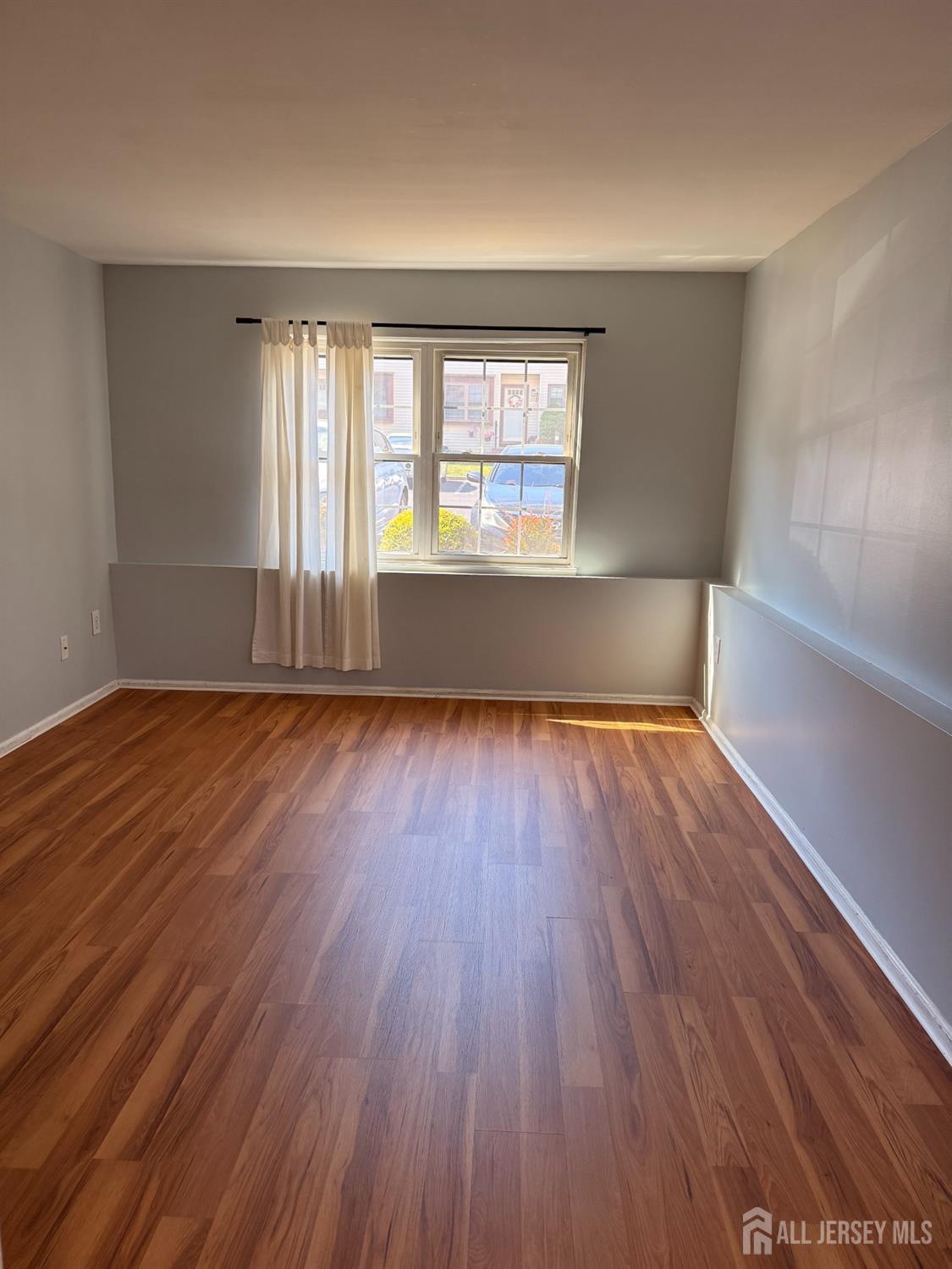 115 Orlando Street Edison, NJ 08817 - Photo 10 of 14
