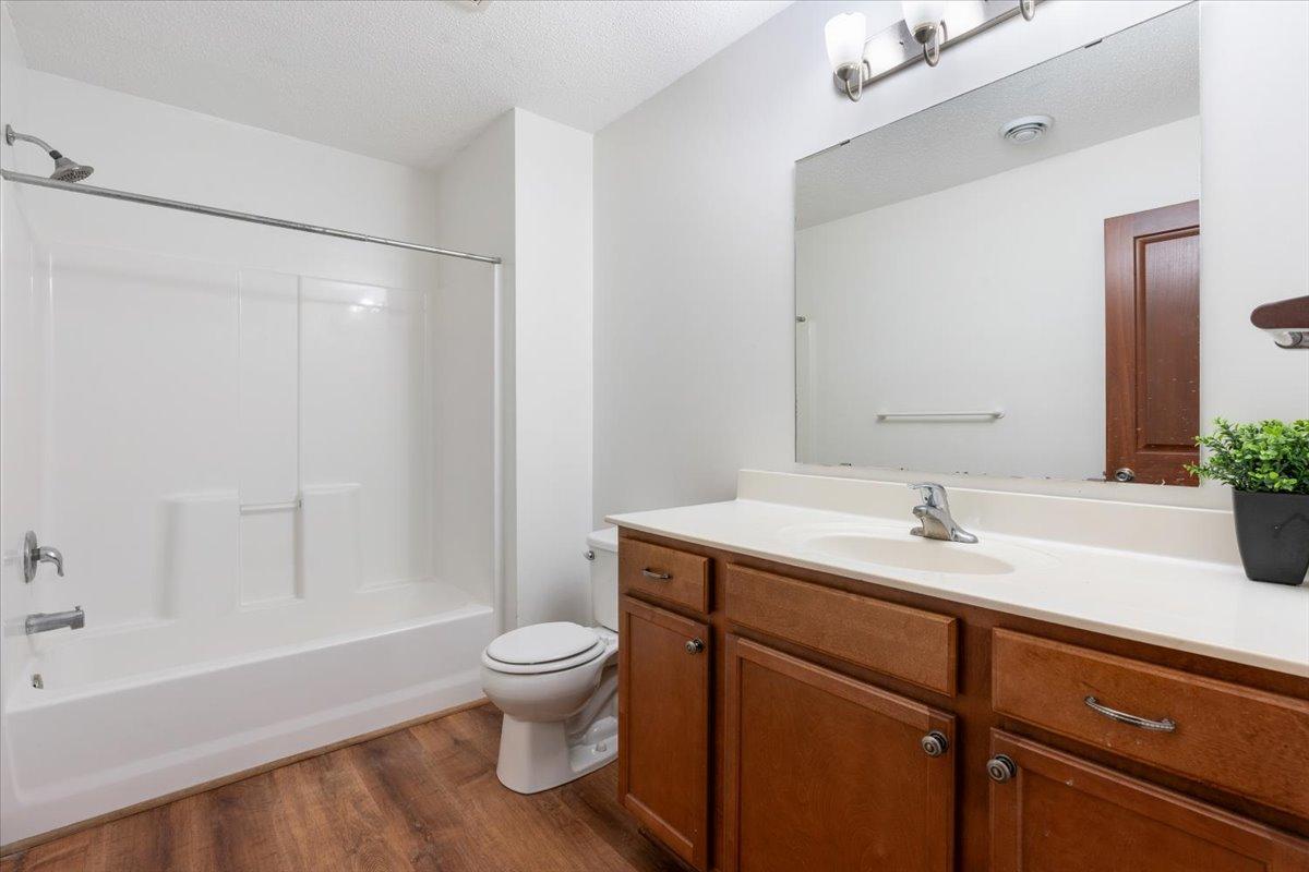 526 Hackney Avenue Shakopee, MN 55379 - Photo 7 of 41