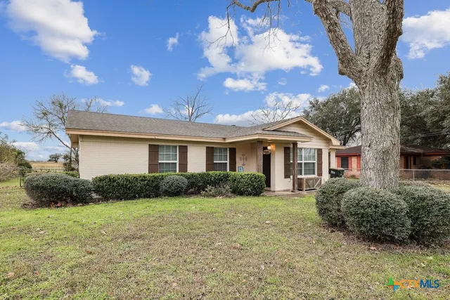 $297,000 | 103 Poenitsch Street, Cuero, TX 77954