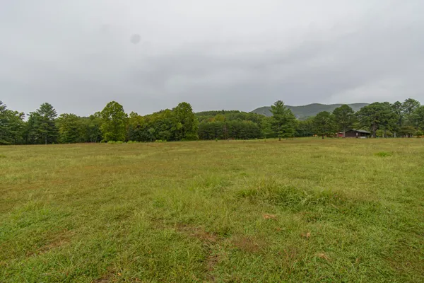 $1,275,000 | 7083 Foxfire Road, Catawba, VA 24070