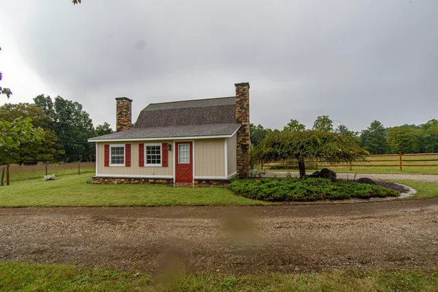 $1,275,000 | 7083 Foxfire Road, Catawba, VA 24070